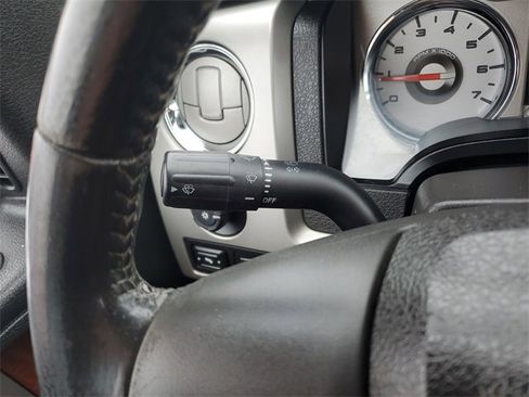 Used 2010 Ford F150 Lariat image 14