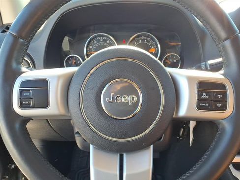 Used 2016 Jeep Compass High Altitude image 5