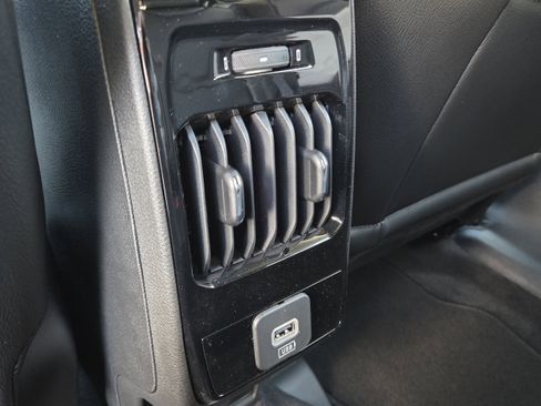 New 2026 Jeep Compass Limited image 17