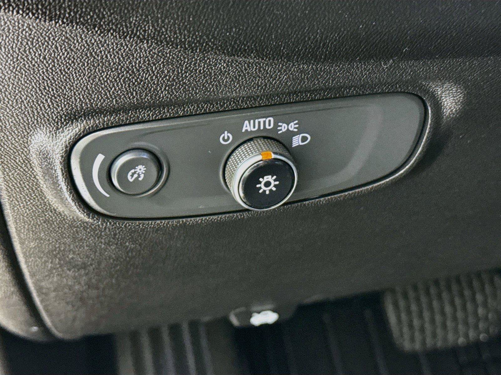 Used 2019 Chevrolet Equinox LT AWD/4WD image 14