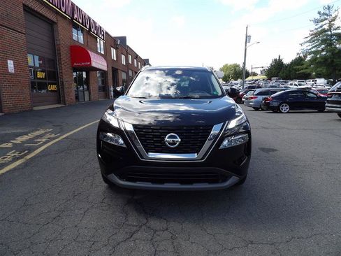 Used 2021 Nissan Rogue SV w/ Premium Package image 3