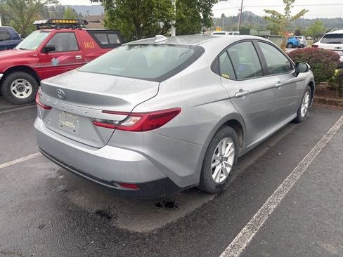 Used 2025 Toyota Camry LE image 2