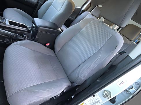 Used 2020 Toyota Tacoma SR image 13