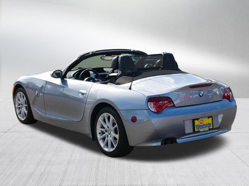 Used 2006 BMW Z4 3.0i RWD image 5