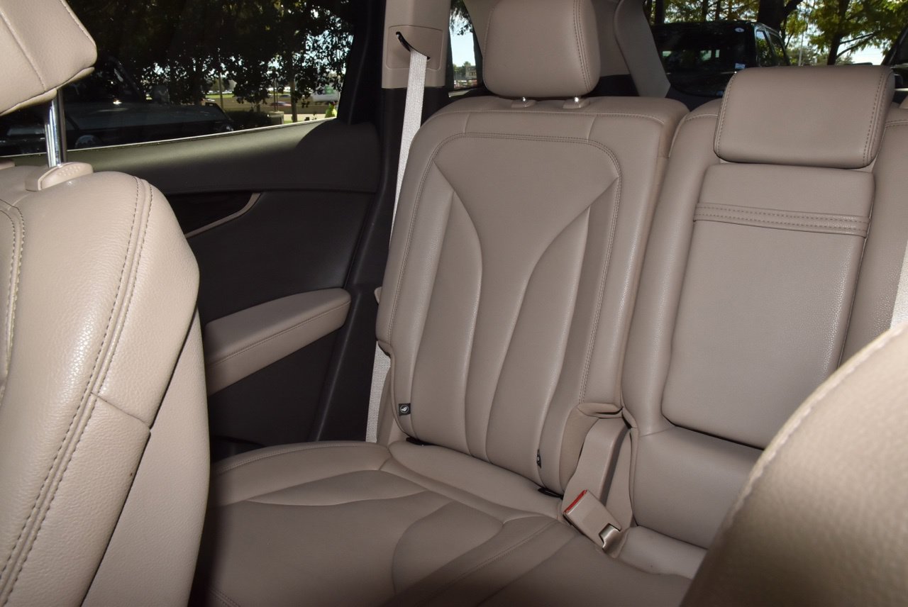 Used 2022 Lincoln Nautilus FWD w/ Premium Package image 19