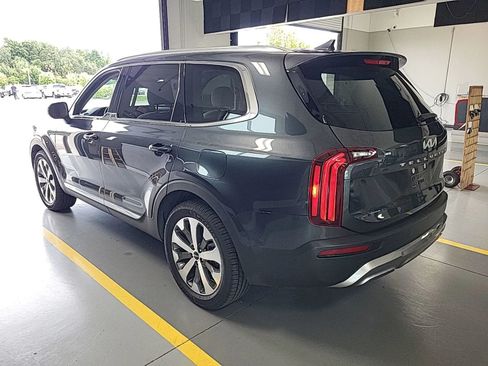 Used 2022 Kia Telluride EX w/ EX Premium Package FWD image 5
