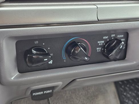 Used 1995 Ford F250 4x4 SuperCab image 25