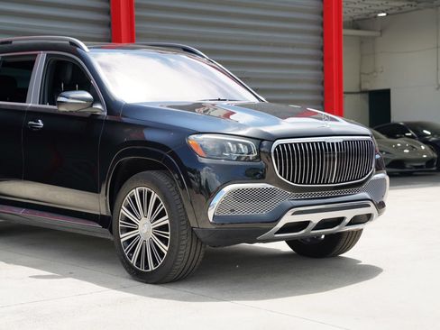 Used 2023 Mercedes-Benz Maybach GLS 600 4MATIC image 7