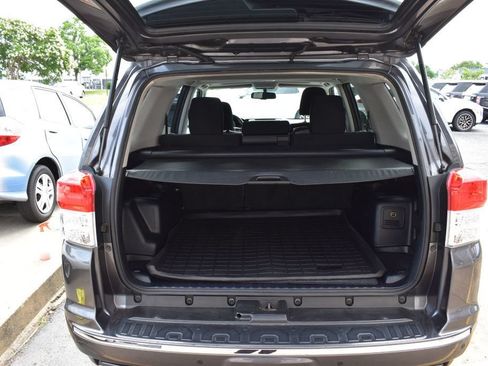 Used 2011 Toyota 4Runner SR5 AWD/4WD image 39