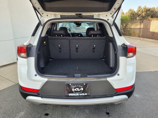 Used 2024 Chevrolet TrailBlazer LT FWD image 27