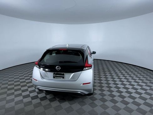 Certified 2025 Nissan Leaf S FWD image 8