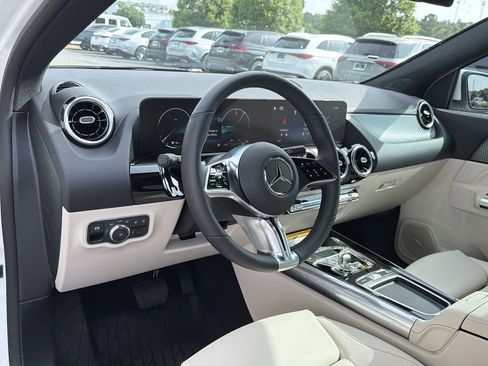 Certified 2026 Mercedes-Benz GLA 250 4MATIC image 10