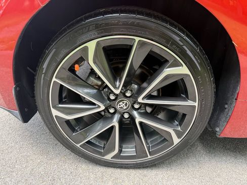 Used 2019 Toyota Corolla XSE FWD image 13