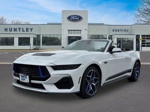 Used 2025 Ford Mustang GT Premium w/ GT Performance Package RWD image 1