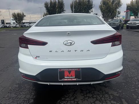 Used 2020 Hyundai Elantra SE w/ Cargo Package (C1) FWD image 5