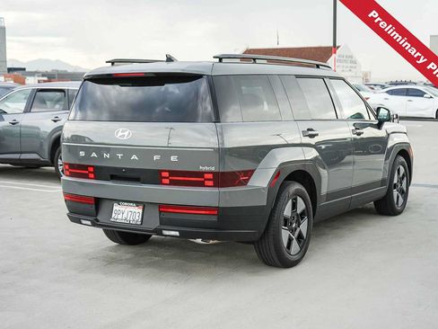 Used 2025 Hyundai Santa Fe SEL FWD image 6