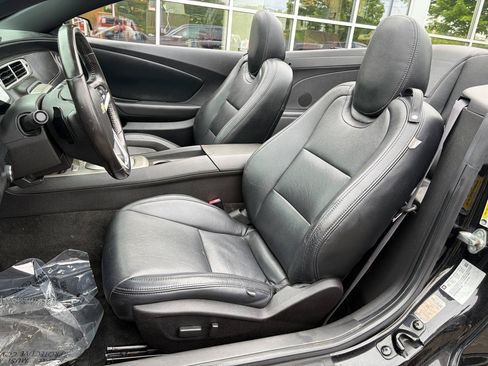 Used 2015 Chevrolet Camaro LT RWD image 19