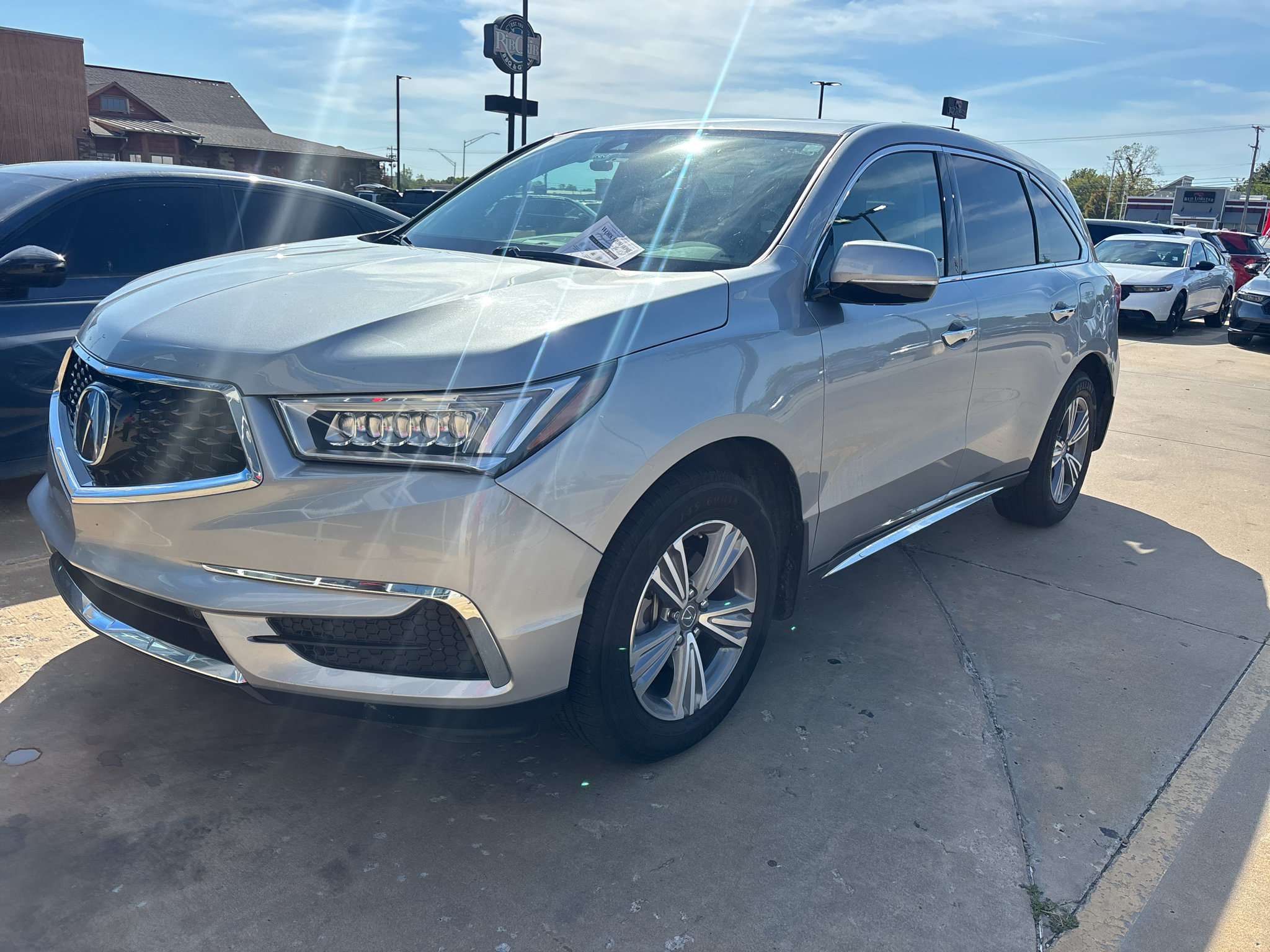 Used 2020 Acura MDX SH-AWD image 1