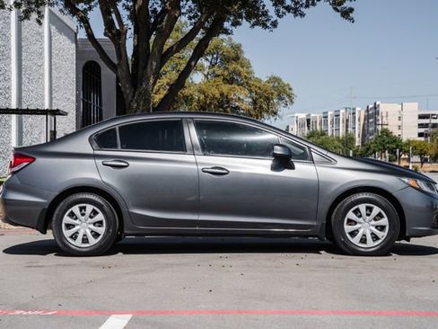 Used 2013 Honda Civic LX image 9