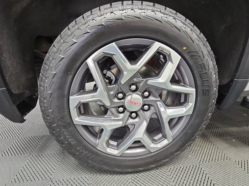 Used 2023 GMC Sierra 1500 SLT AWD/4WD image 50