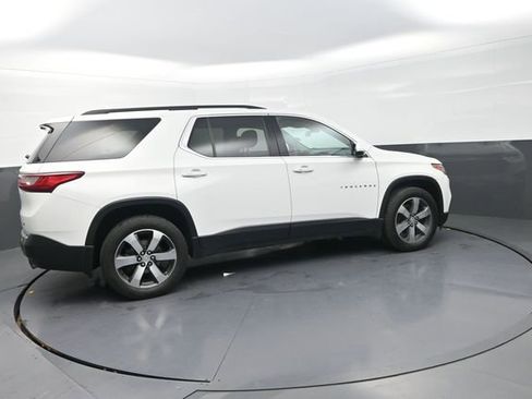 Used 2019 Chevrolet Traverse LT w/ LT Premium Package AWD/4WD image 24