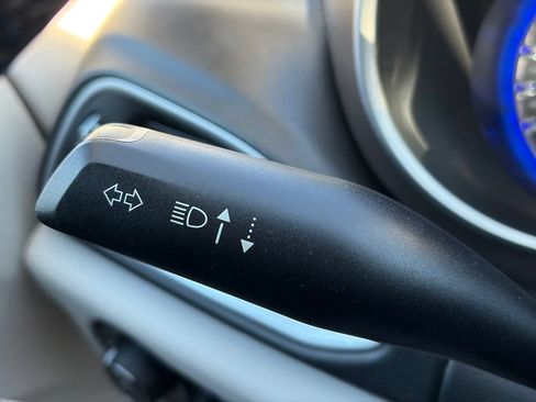 Used 2018 Chrysler Pacifica Touring-L Plus FWD image 30