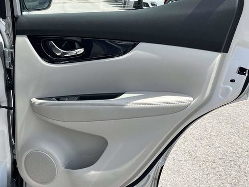 Used 2020 Nissan Rogue Sport SV AWD/4WD image 22