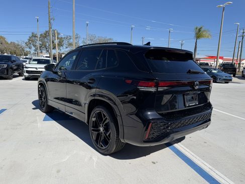 New 2026 Volkswagen Tiguan SE R-Line image 5