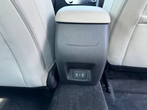 Used 2025 Hyundai Sonata SEL FWD image 17