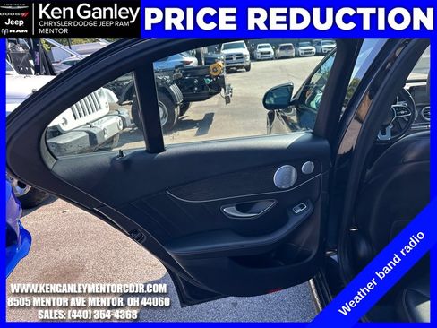 Used 2019 Mercedes-Benz C 300 4MATIC Sedan image 21