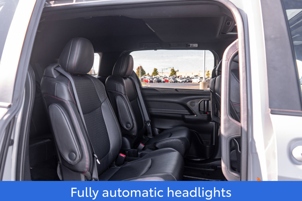 Used 2025 Toyota Sienna XSE w/ XSE Plus Package AWD/4WD image 14