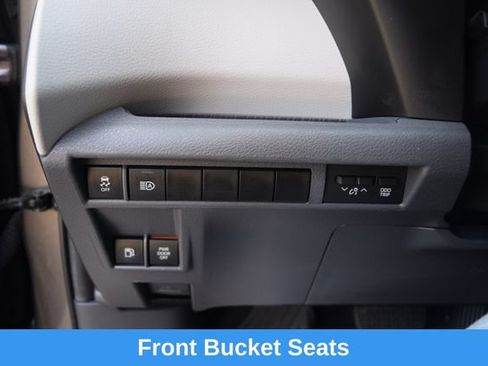 Used 2024 Toyota Sienna LE AWD/4WD image 7