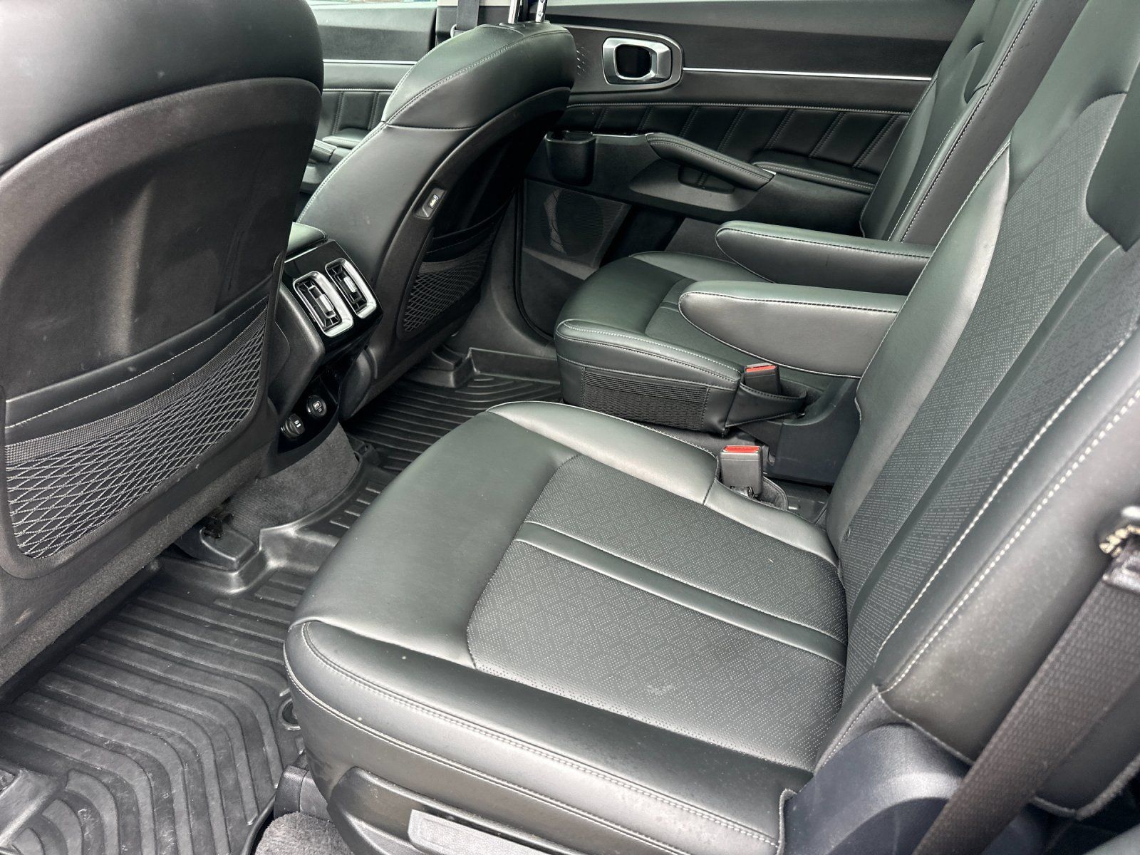 Used 2021 Kia Sorento SX AWD/4WD image 11