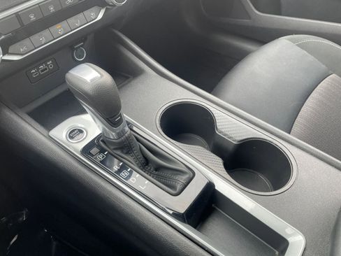 Used 2025 Nissan Altima 2.5 SV image 40