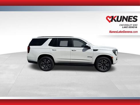 Used 2022 GMC Yukon AT4 AWD/4WD image 3