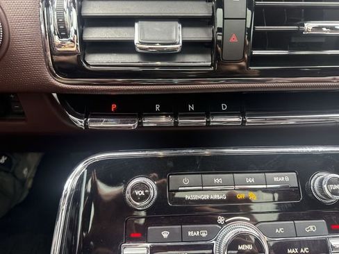 Used 2020 Lincoln Navigator Black Label w/ Cargo Convenience Package image 20