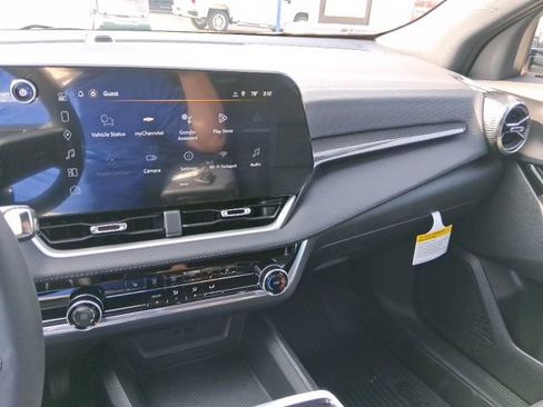New 2026 Chevrolet Equinox LT w/ Midnight Edition FWD image 9