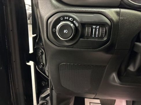 Used 2022 Jeep Wrangler Unlimited Sport AWD/4WD image 24