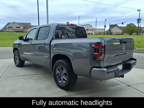 Used 2025 Nissan Frontier SV AWD/4WD image 5