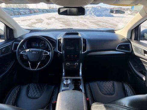 Used 2024 Ford Edge Titanium image 21