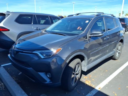 Certified 2018 Toyota RAV4 XLE image 1