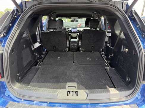 Used 2022 Ford Explorer ST-Line w/ Class IV Trailer Tow Package image 37