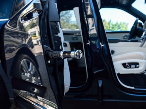 Certified 2022 Rolls-Royce Cullinan image 57