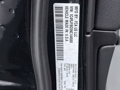 Used 2022 Jeep Grand Cherokee Limited image 30