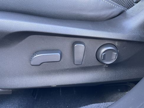 Used 2021 Subaru Forester Premium image 21