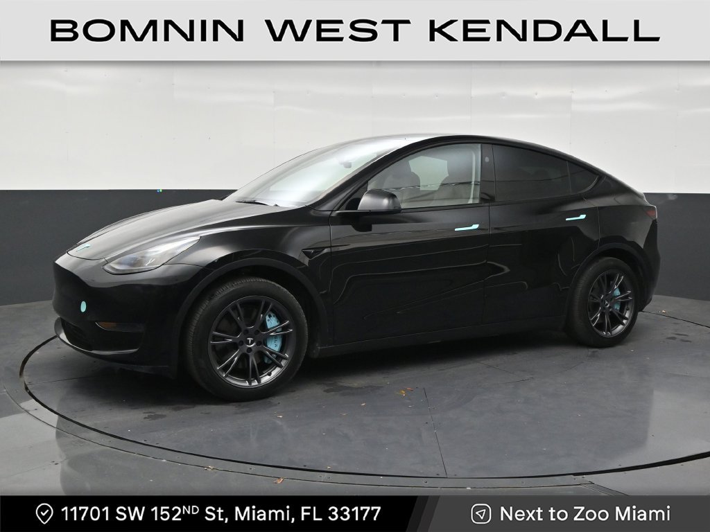 Used 2024 Tesla Model Y Long Range RWD image 1
