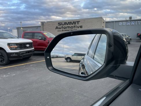 Used 2022 Volkswagen Atlas SE image 39