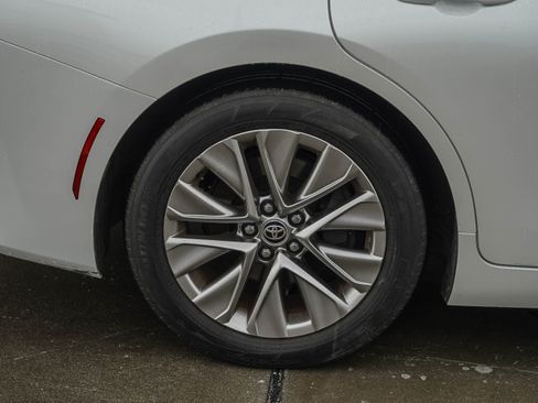 Used 2023 Toyota Mirai w/ Advanced Technology Package RWD image 12