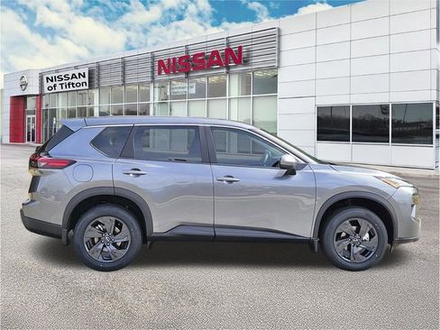 New 2026 Nissan Rogue SV w/ Cold Weather Package FWD image 3
