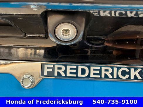 Used 2017 Toyota Highlander Limited image 10